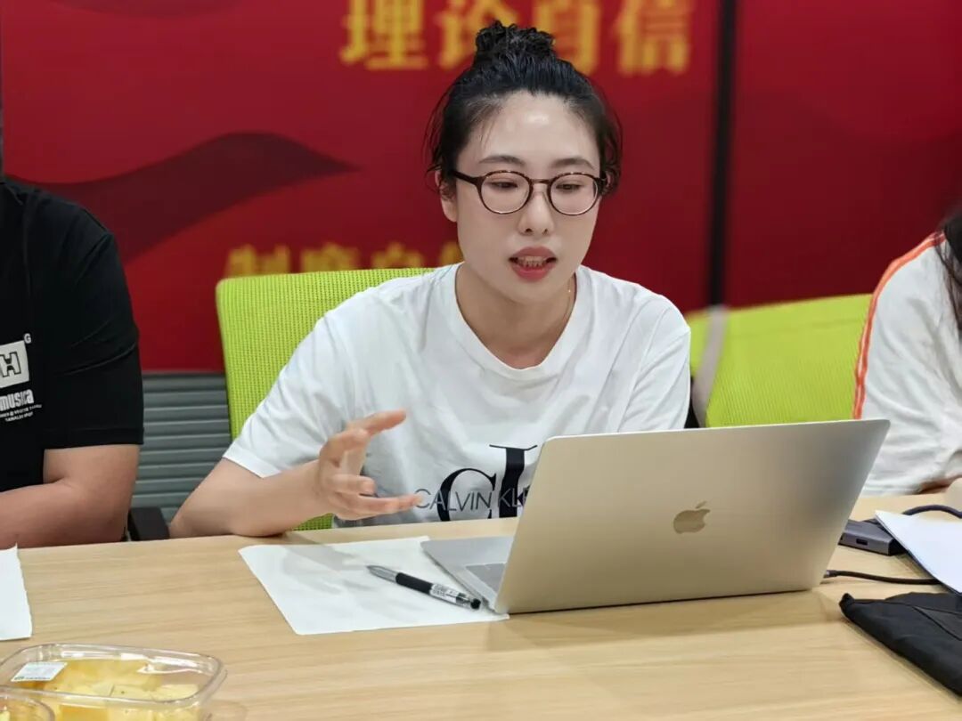 团队成员汇报1