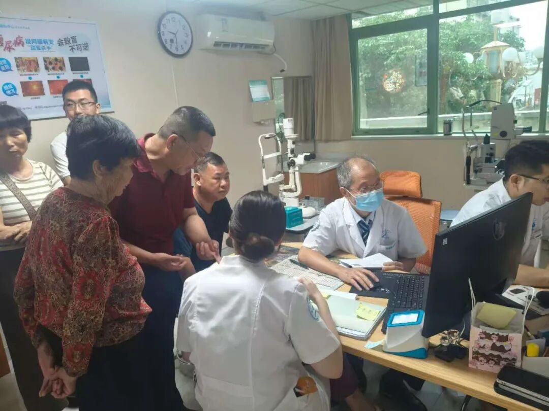 眼底门诊与眼表门诊