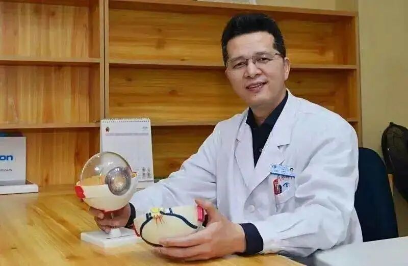 毛祖红主任始终怀揣着一份对眼科事业的炽热初心