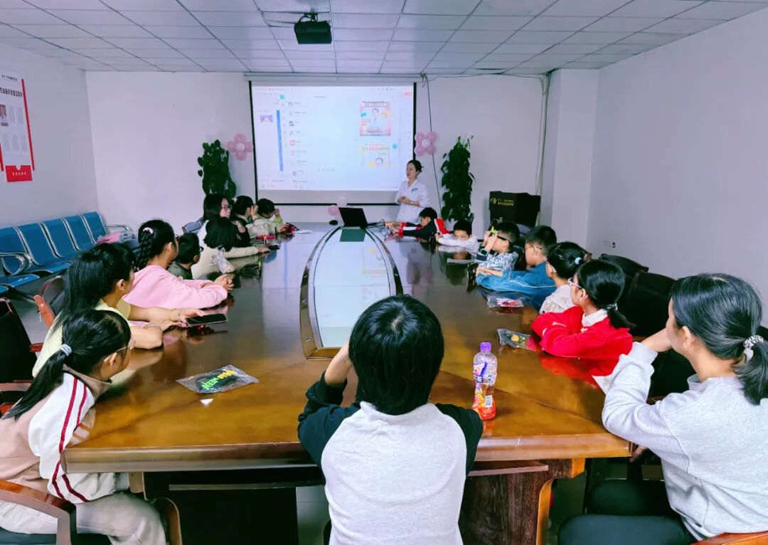 科普课堂:趣味互动筑牢健康防线