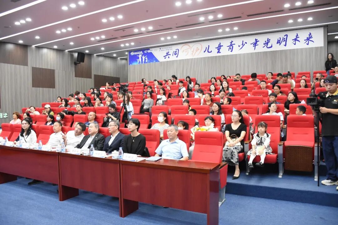 国际眼科科学院院士赵堪兴科普宣讲！漳州华厦携手漳州科技馆守护儿童青少年光明未来