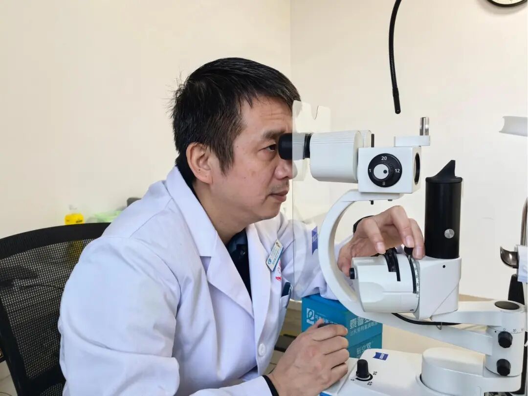 三台华厦眼科 | 眼睛又红又痒？医生：别揉！这种病会从手找上门！